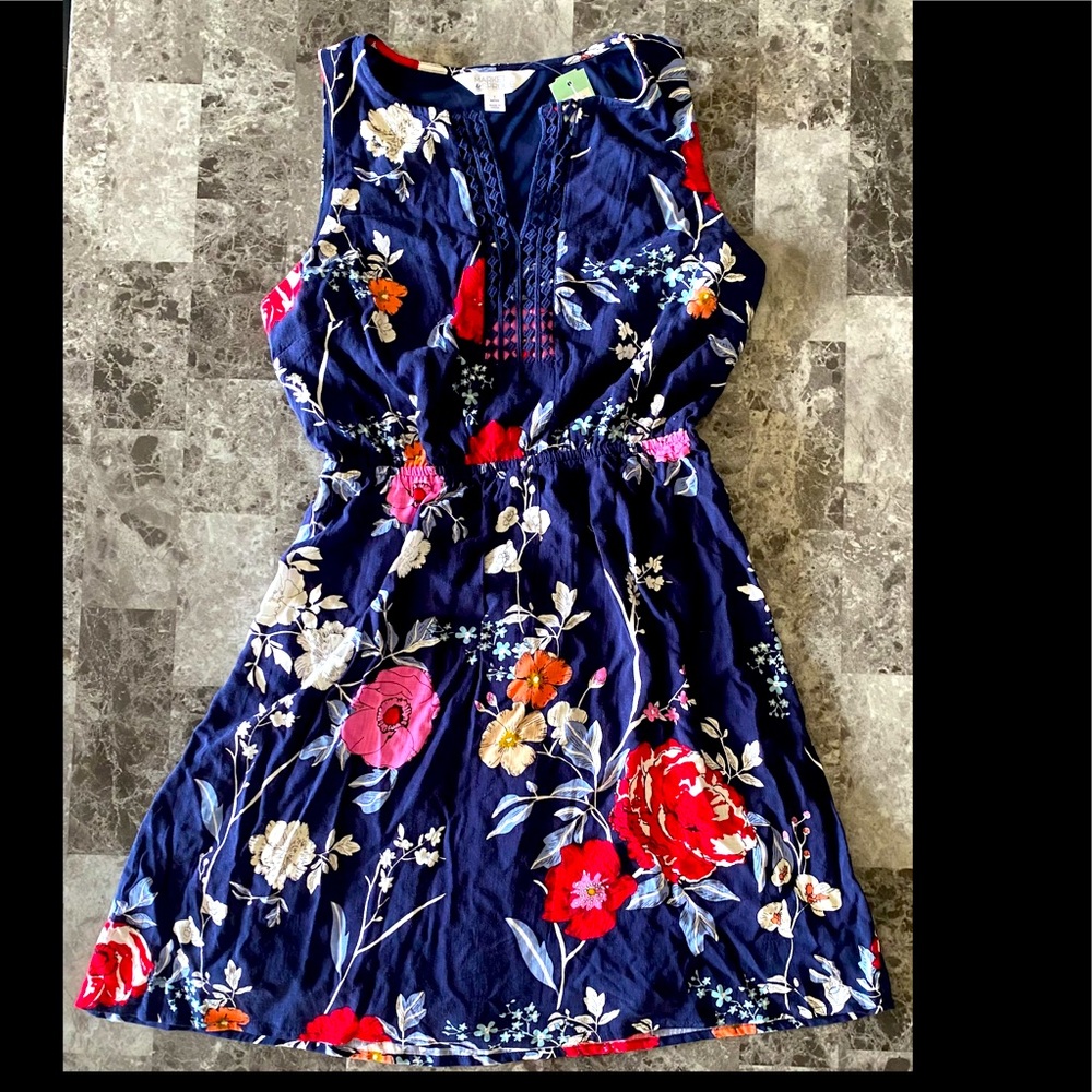 Beautiful Floral Modern Princess Dress NWT